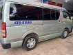 Toyota Hiace MT 2010 - Cần bán gấp Toyota Hiace MT năm 2010, màu xanh lam