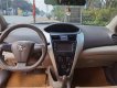 Toyota Vios 2013 - Cần bán Toyota Vios 1.5E MT năm sản xuất 2013, màu bạc xe gia đình