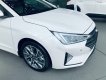 Hyundai Elantra 2022 - Cần bán xe Hyundai Elantra 2.0 AT sản xuất 2022, màu trắng