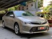 Toyota Camry 2015 - Bán Toyota Camry 2.5Q năm 2015, màu vàng, 800 triệu