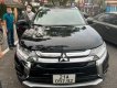 Mitsubishi Outlander 2018 - Cần bán gấp Mitsubishi Outlander 2.4 Premium năm 2018, màu đen, giá tốt