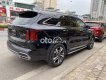 Kia Sorento 2021 - Cần bán lại xe Kia Sorento năm sản xuất 2021, màu đen còn mới