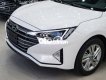 Hyundai Elantra 2022 - Bán Hyundai Elantra 1.6AT sản xuất năm 2022, màu trắng