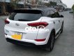 Hyundai Tucson 2016 - Cần bán gấp Hyundai Tucson 2.0 ATH sản xuất 2016, màu trắng, xe nhập, giá tốt