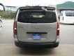 Hyundai Grand Starex 2013 - Bán xe Hyundai Grand Starex 2.4MT năm sản xuất 2013, màu bạc còn mới