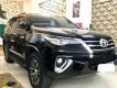 Toyota Fortuner 2019 - Bán xe Toyota Fortuner 2.4G 4x2 AT năm sản xuất 2019, màu đen, nhập khẩu số tự động