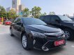 Toyota Camry 2018 - Bán ô tô Toyota Camry 2.0E 2018, xe cũ chính hãng