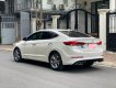 Hyundai Elantra 2016 - Bán xe Hyundai Elantra 2.0AT sản xuất 2016, màu trắng
