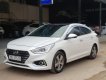 Hyundai Accent 2019 - Cần bán gấp Hyundai Accent 1.4ATH sản xuất 2019, màu trắng