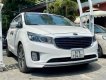 Kia Sedona 2017 - Cần bán Kia Sedona 2.2D ATH  năm sản xuất 2017, màu trắng xe gia đình