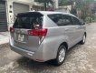 Toyota Innova 2017 - Bán xe Toyota Innova 2.0E năm sản xuất 2017, màu ghi xám, giá 470tr