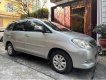 Toyota Innova 2011 - Cần bán gấp Toyota Innova 2.0V năm 2011, màu bạc 