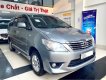 Toyota Innova 2013 - Cần bán lại xe Toyota Innova 2.0E sản xuất 2013, màu bạc xe gia đình, 340tr