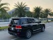 Toyota Land Cruiser VX 2020 - Bán chiếc XE Siêu Đẹp Toyota Landcruiser 4.6V8 Màu đen nội thất nâu xe sản xuất năm 2020 một chủ.