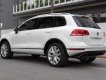 Volkswagen Touareg 2016 - Màu trắng, nhập khẩu