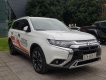 Mitsubishi Outlander 2020 - Màu trắng số tự động