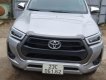 Toyota Hilux 2020 - Cần bán lại xe Toyota Hilux 2.4E AT sản xuất năm 2020, màu bạc, nhập khẩu