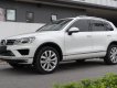 Volkswagen Touareg 2016 - Màu trắng, nhập khẩu