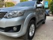 Toyota Fortuner 2012 - Màu bạc, giá cực tốt