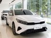 Kia K3 2022 - Màu trắng, giá chỉ 689 triệu