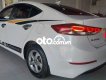 Hyundai Elantra 2017 - Màu trắng, số sàn
