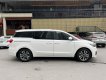 Kia Sedona 2019 - Xe màu trắng