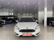 Ford Focus 2018 - Màu trắng, xe nhập