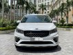 Kia Sedona 2021 - Xe màu trắng, 975tr