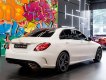 Mercedes-Benz C300 2021 - Trắng, nội thất nâu