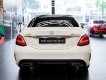 Mercedes-Benz C300 2021 - Trắng, nội thất nâu