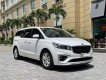 Kia Sedona 2021 - Xe màu trắng, 975tr