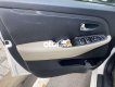 Kia Rondo 2017 - Màu trắng, nhập khẩu nguyên chiếc