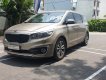 Kia Sedona 2017 - Cần bán lại xe đăng ký 2017 mới 95% giá 879tr