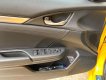 Honda Civic 2021 - Màu vàng, nhập khẩu nguyên chiếc