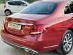 Mercedes-Benz 2017 - Xe màu đỏ