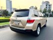 Toyota Highlander 2011 - Nhập Mỹ, loại form mới màu vàng cát, full đồ chơi cao cấp cửa sổ trời