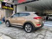 Hyundai Tucson 2018 - Màu vàng cát