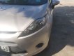 Ford Fiesta 2012 - Xe màu vàng cát