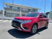 Mitsubishi Outlander 2022 - Xe màu đỏ