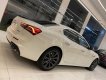 Maserati Ghibli 2020 - Nhập khẩu chính hãng 1 chiếc duy nhất tại showroom, màu trắng ngọc trai, nội thất đỏ cực đẹp