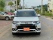 Mitsubishi Outlander 2022 - Xe màu trắng 