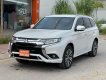 Mitsubishi Outlander 2022 - Xe màu trắng 