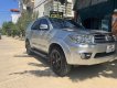 Toyota Fortuner 2010 - Màu bạc giá cạnh tranh