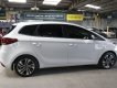 Kia Rondo 2022 - Xe màu trắng