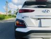 Hyundai Kona 2017 - Cần bán gấp Hyundai Kona bản 1.6 Turbo đăng ký 2017 ít sử dụng, spa xịn sò, hồ sơ chính chủ