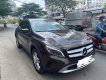 Mercedes-Benz GLA 200 2016 - Cần bán gấp xe Mercedes-Benz GLA 200 năm 2016, màu nâu, xe cực đẹp ít chạy mới 99%