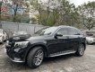 Mercedes-Benz GLC 300 2017 - Cần bán gấp Mercedes-Benz GLC 300 năm sản xuất 2017, màu đen