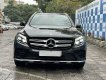 Mercedes-Benz GLC 300 2017 - Cần bán gấp Mercedes-Benz GLC 300 năm sản xuất 2017, màu đen