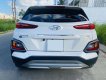 Hyundai Kona 2017 - Cần bán gấp Hyundai Kona bản 1.6 Turbo đăng ký 2017 ít sử dụng, spa xịn sò, hồ sơ chính chủ