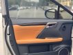 Lexus RX 350 2022 - Màu vàng, nhập khẩu